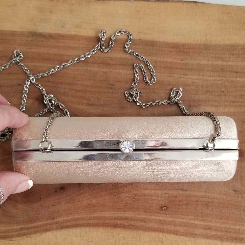 Cache Evening Bag - Picture 3 of 10